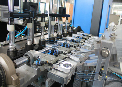 5000-6000個/小時 全自動一出六吹瓶機,PET水瓶吹瓶機_食品加工機械_飲料機械_理瓶機/吹瓶機/洗瓶機_產品庫_中國食品機械設備網